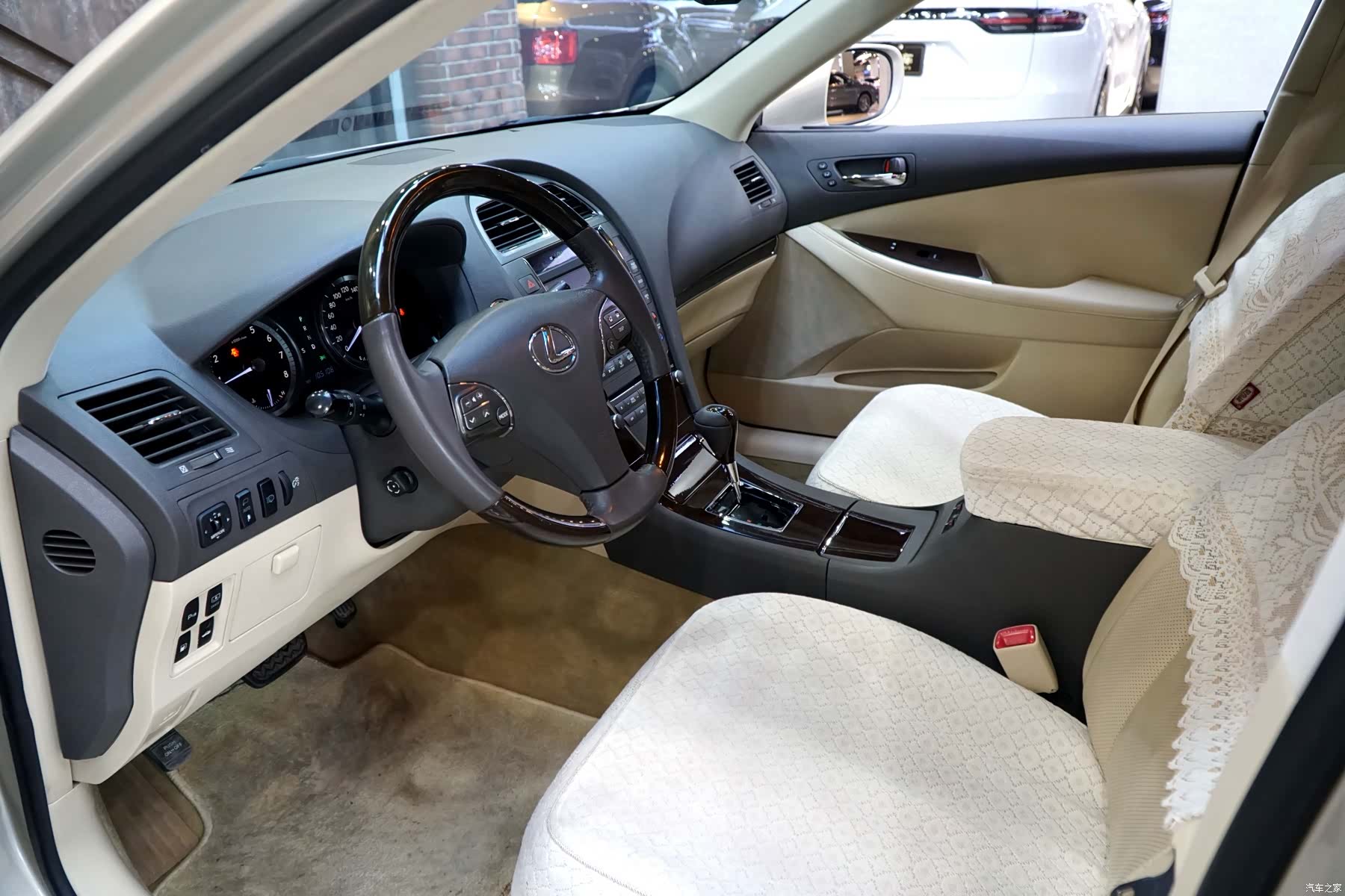 Lexus ES, 2012 8