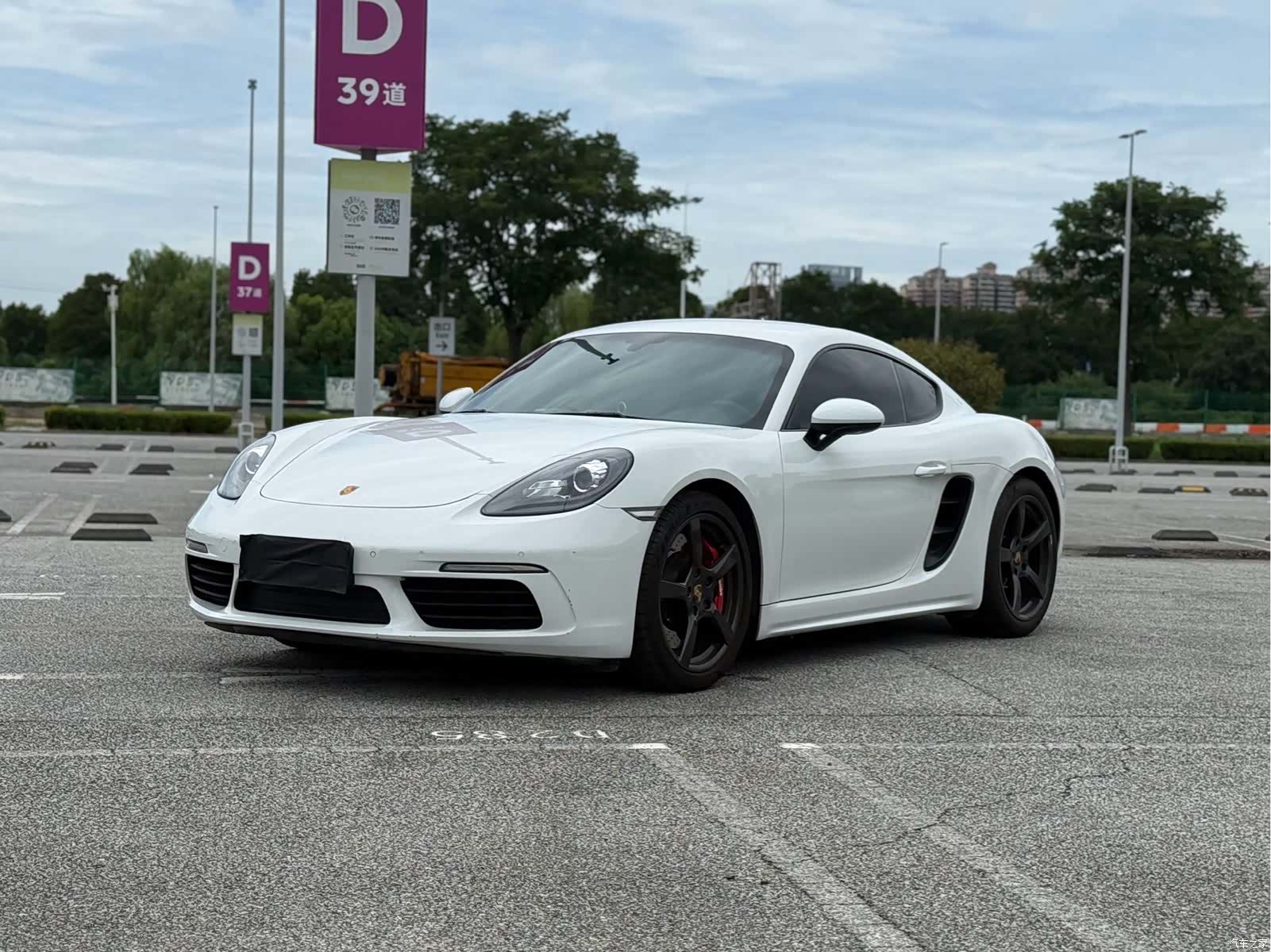 Porsche Cayman, 2017 1