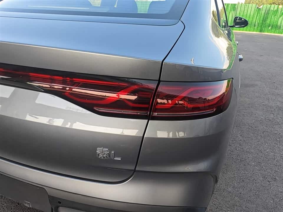 BYD Qin L BYD Qin L
