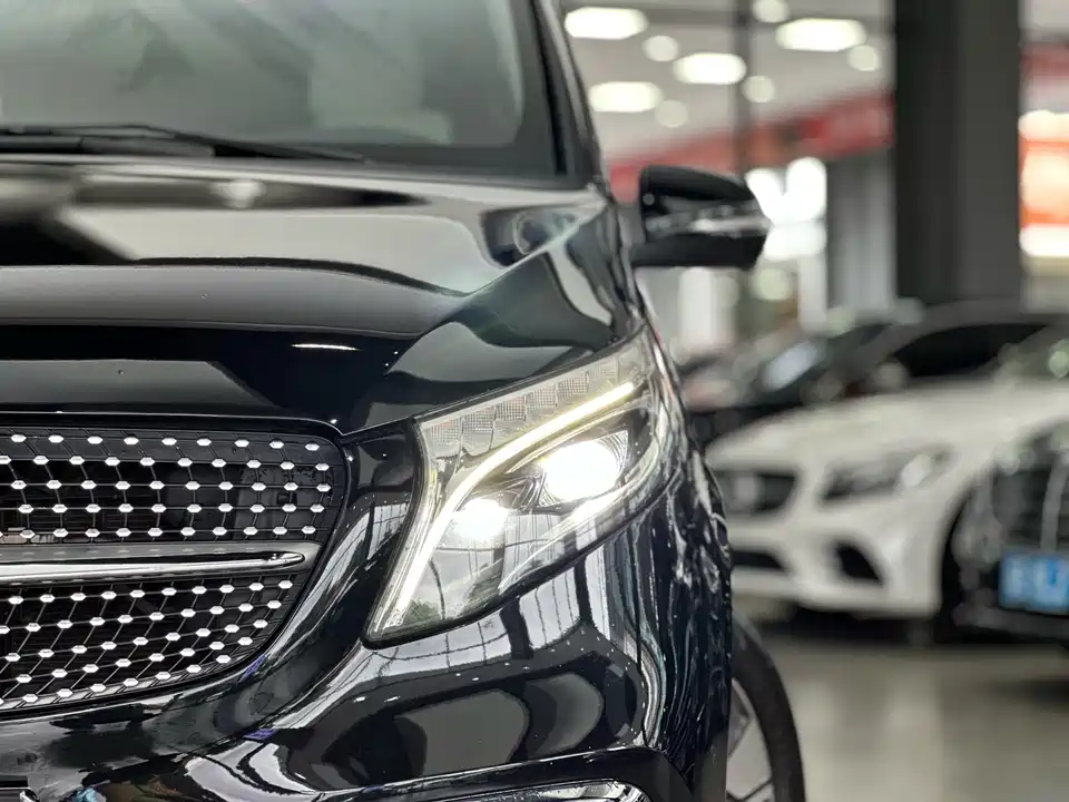 Mercedes-Benz V-class Mercedes-Benz V-class