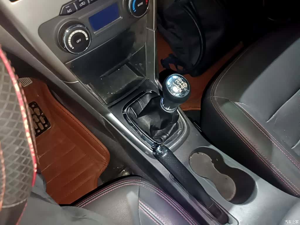 Chery 3, 2015 14