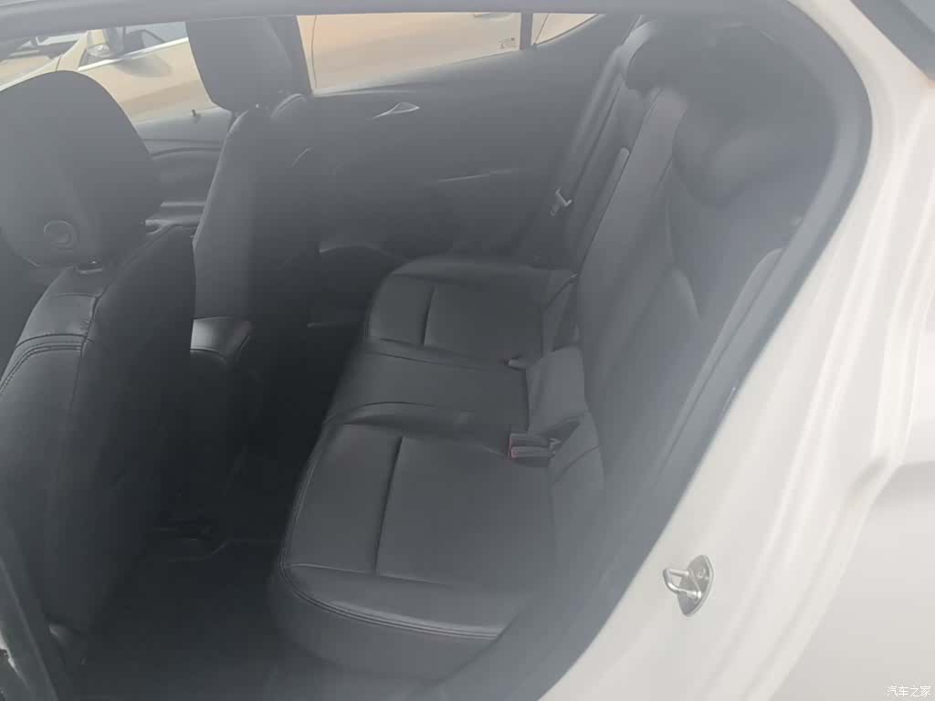 Buick Verano, 2017 17