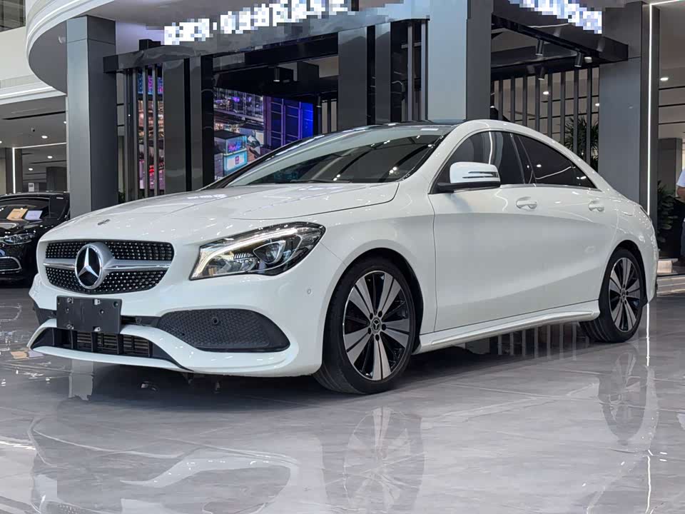 Mercedes-Benz CLA