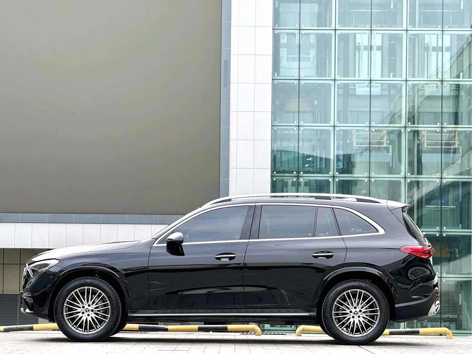 Mercedes-Benz GLC, 2024 12