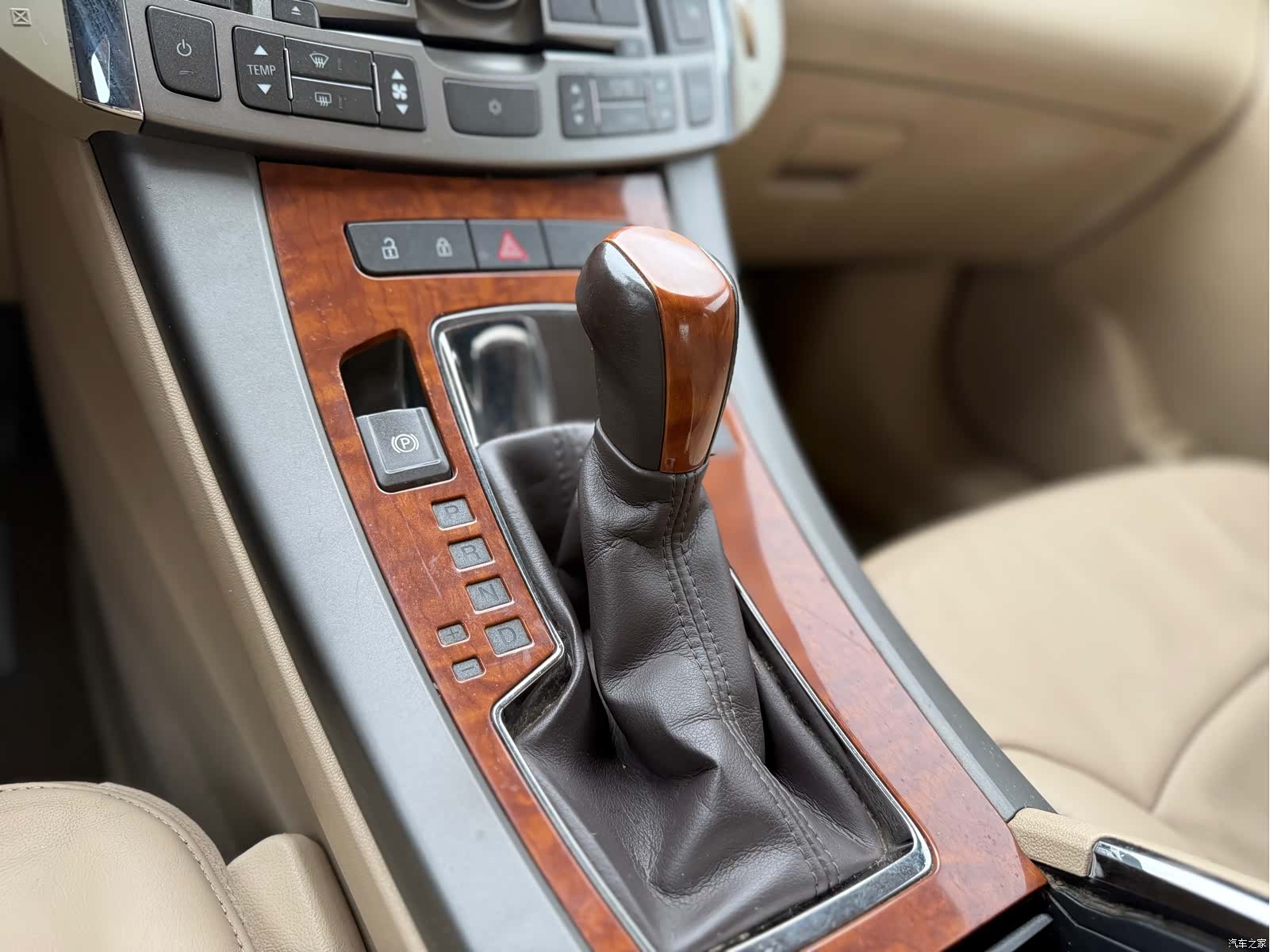 Buick LaCrosse, 2012 11
