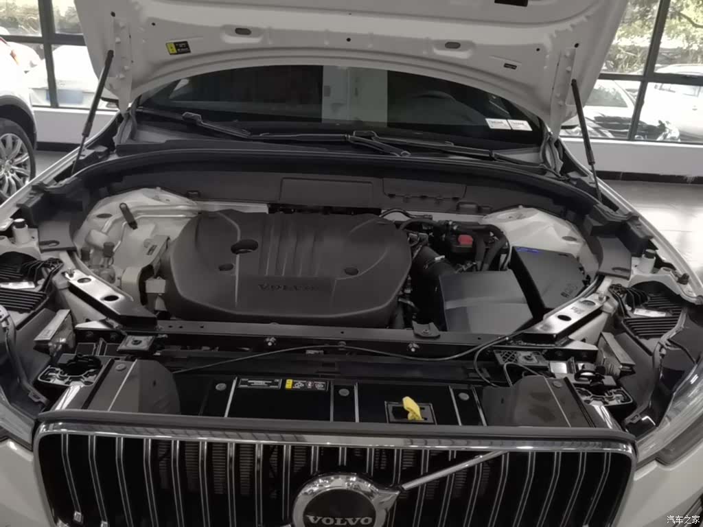 Volvo XC60, 2025 20