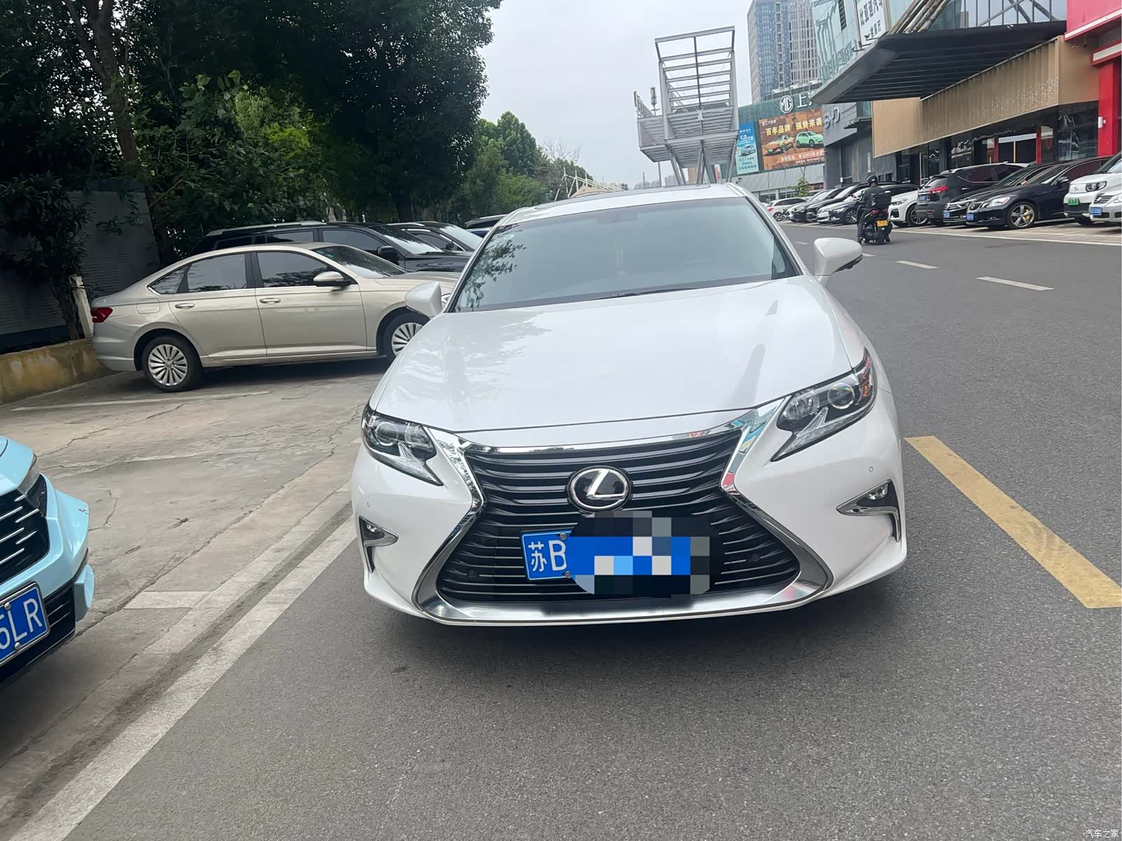 Lexus ES, 2018 2