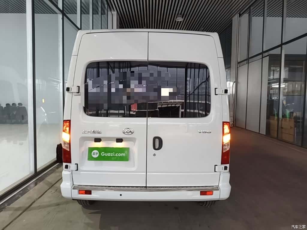Maxus V80, 2022 6