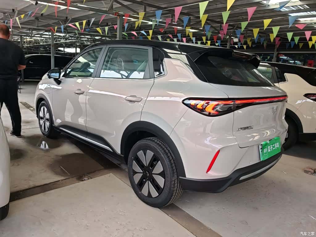 Wuling S, 2026 все фото