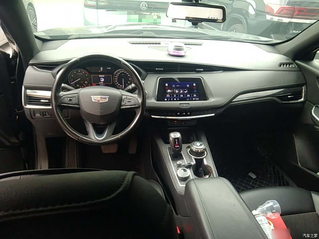 Cadillac XT4, 2018 10