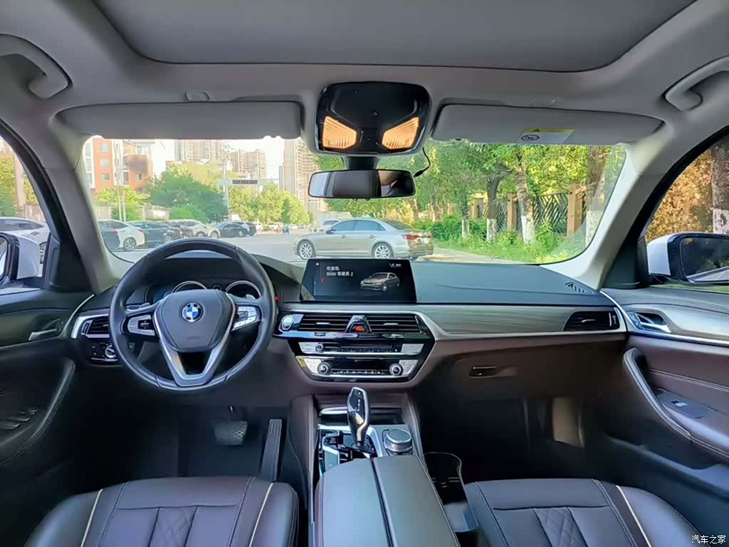 BMW 5 Series, 2018 8