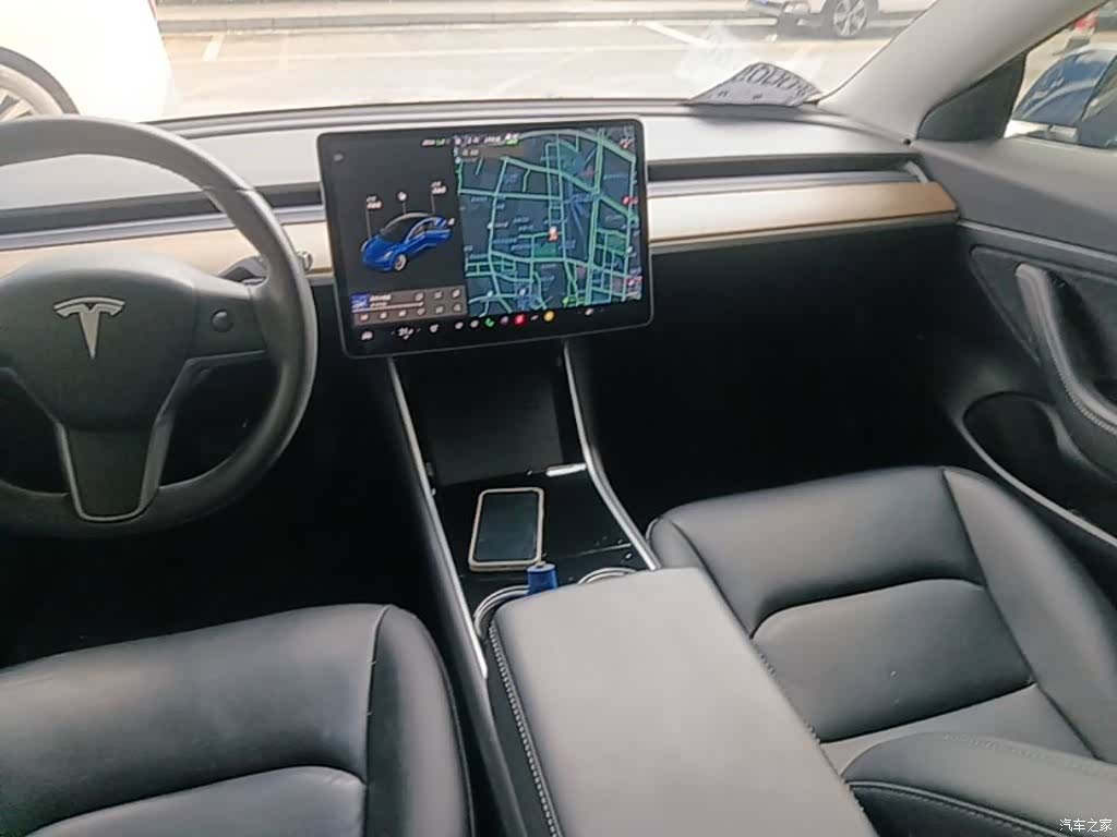 Tesla Model 3, 2020 13