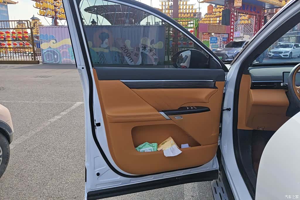 DongFeng eπ008, 2024 7