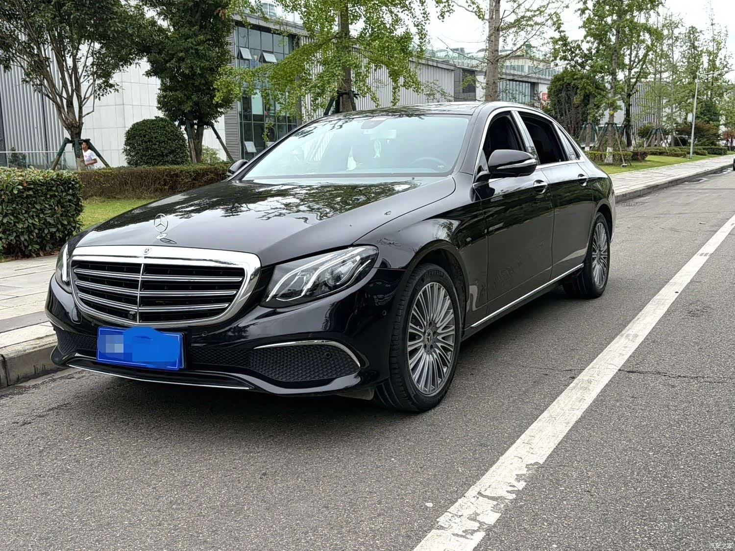 Mercedes-Benz E-Class, 2019 1