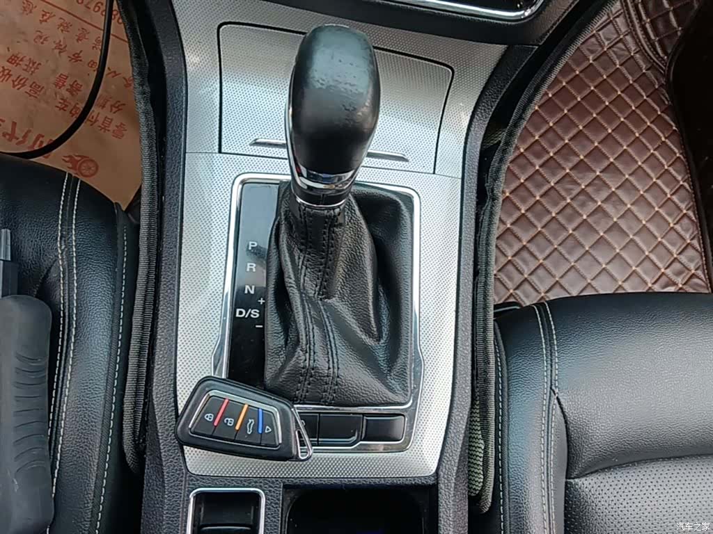 Roewe RX5, 2021 14