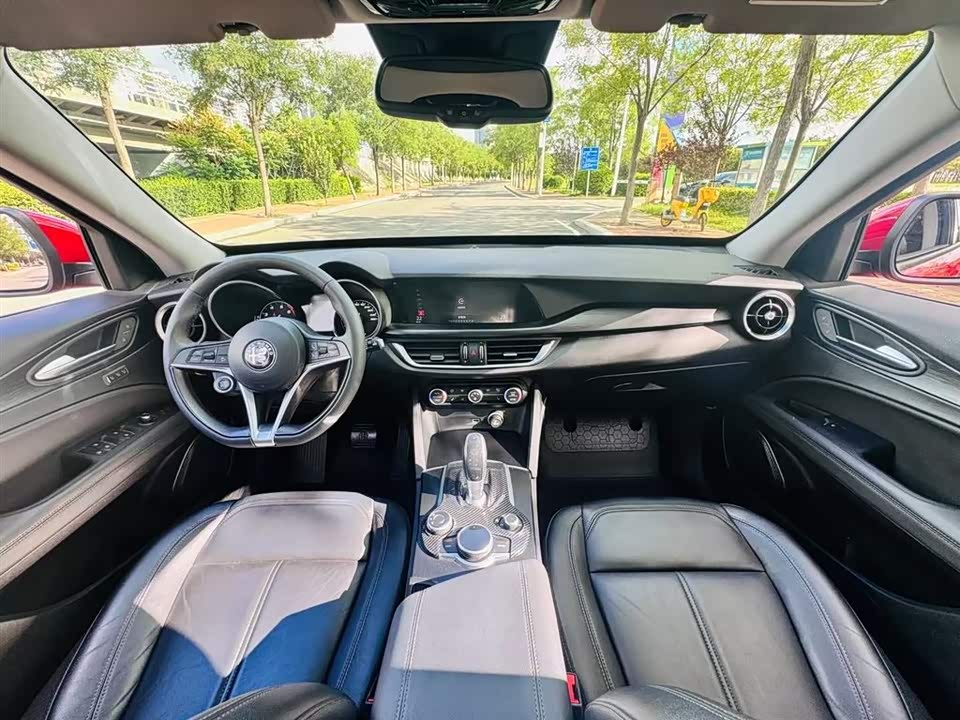 Alfa Romeo Stelvio Alfa Romeo Stelvio