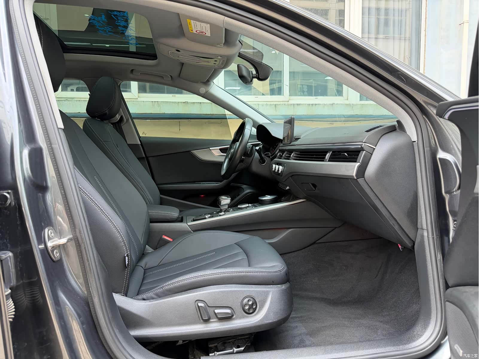 Audi A4L, 2019 10