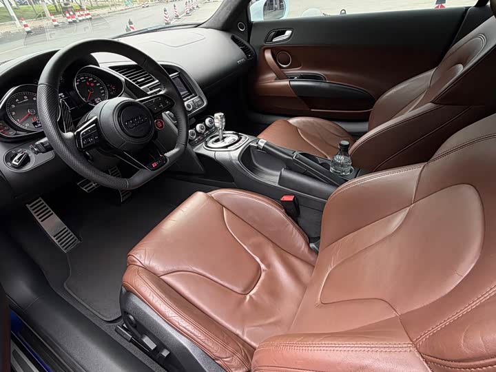 Audi R8 2014 4.2 FSI quattro