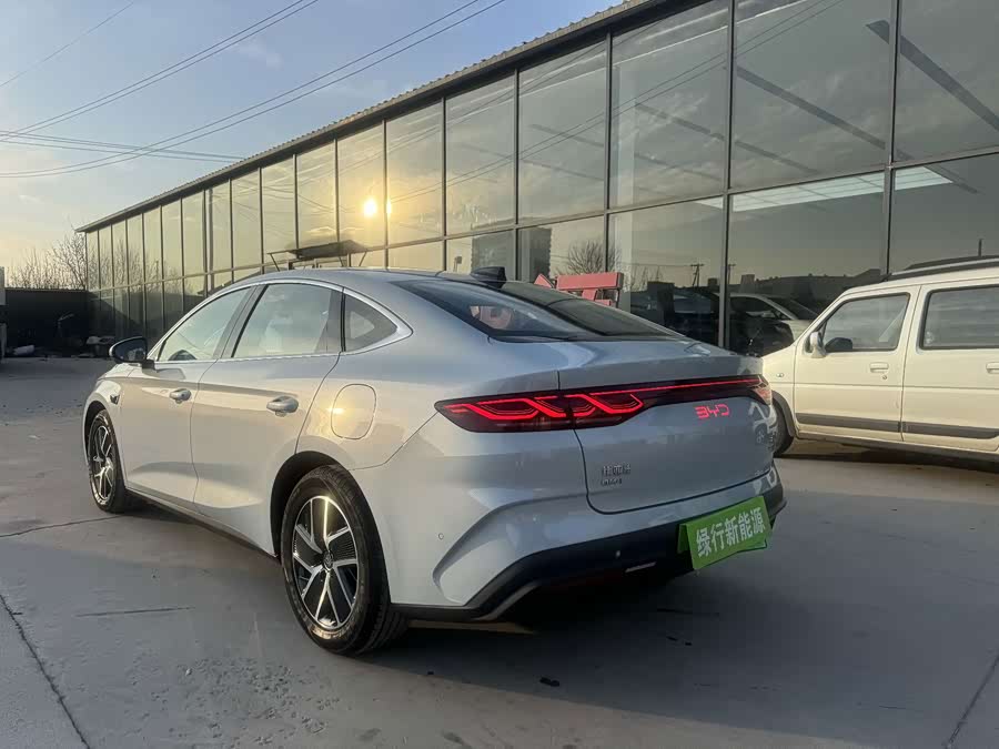 BYD Qin L 2025, фото 11