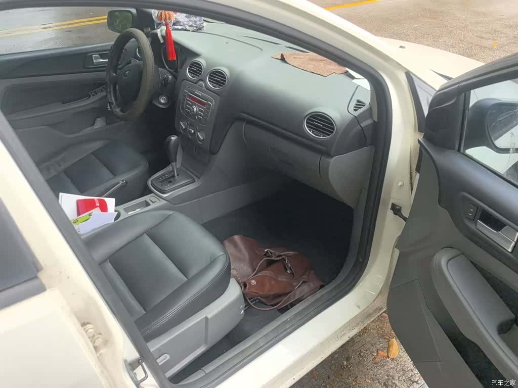 Ford Focus, 2014 22