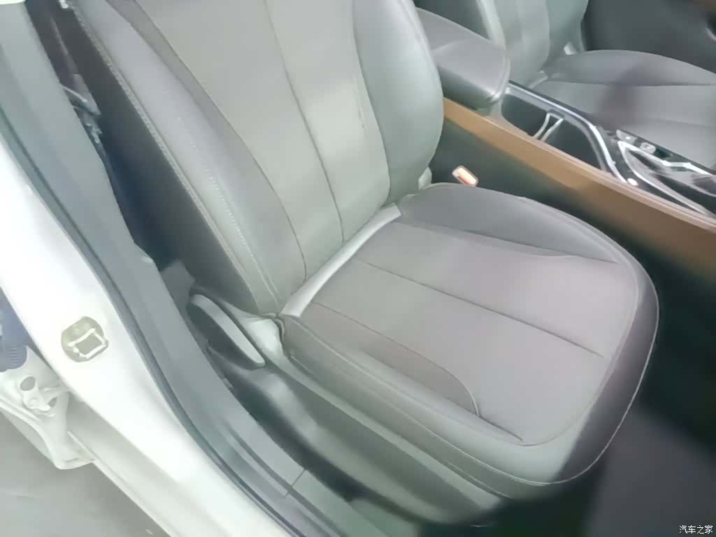 Buick Verano, 2021 25
