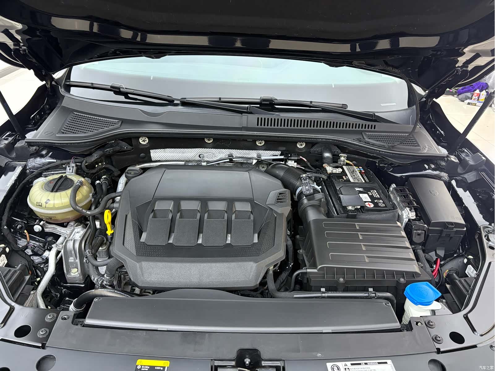 Volkswagen Passat, 2022 16