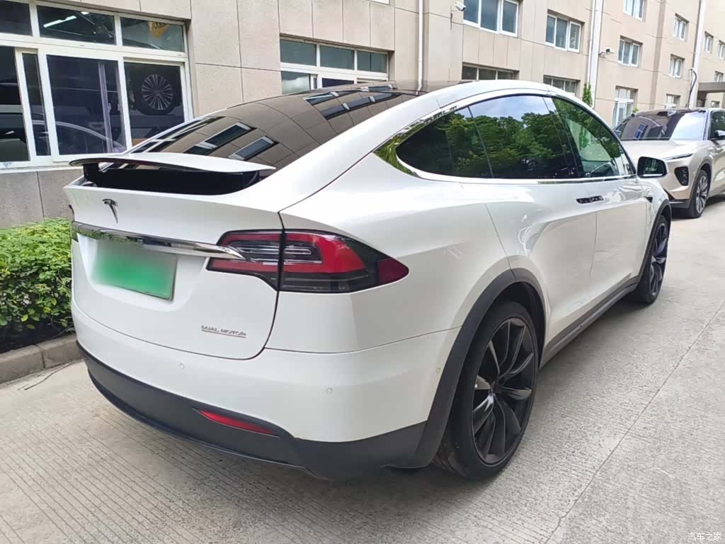Tesla Model X, 2020 7