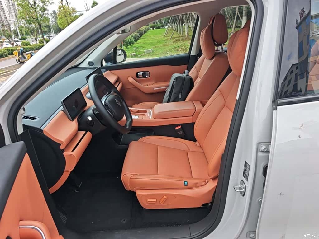 Leapmotor C10, 2025 15