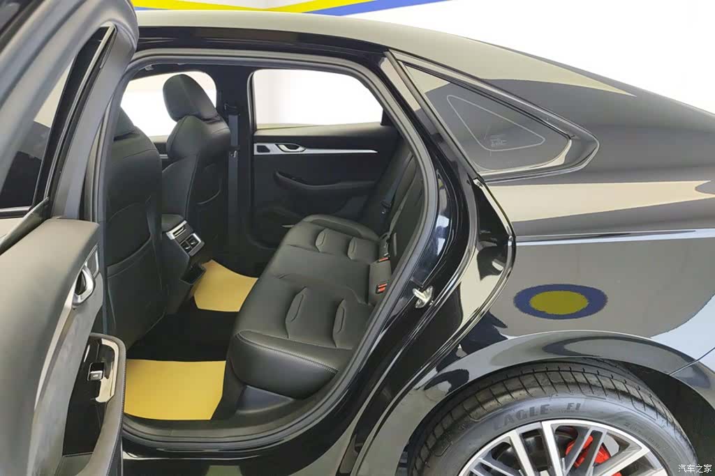 Geely Preface, 2025 11