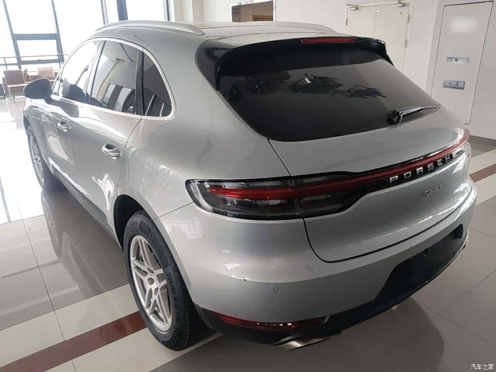Porsche Macan, 2020 все фото