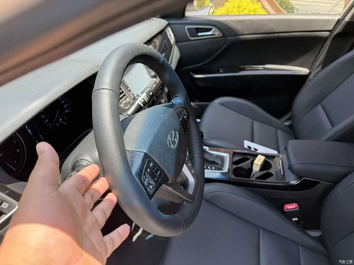 Hyundai DLX, 2014 18