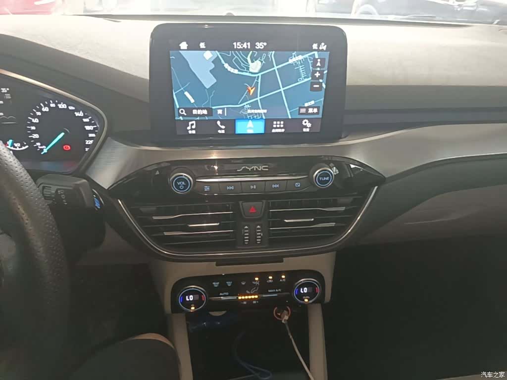 Ford Focus, 2019 13