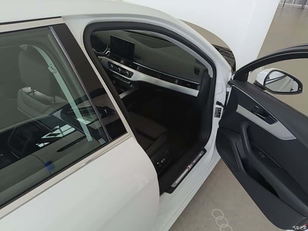 Audi A4L, 2024 11