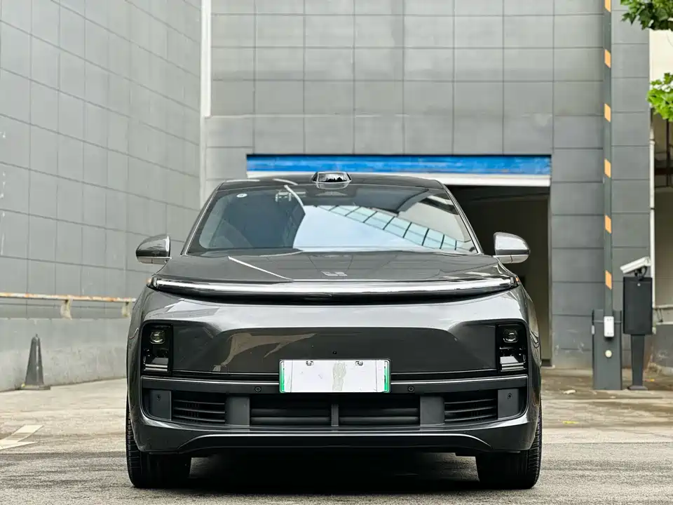 Li Auto Ideal L8