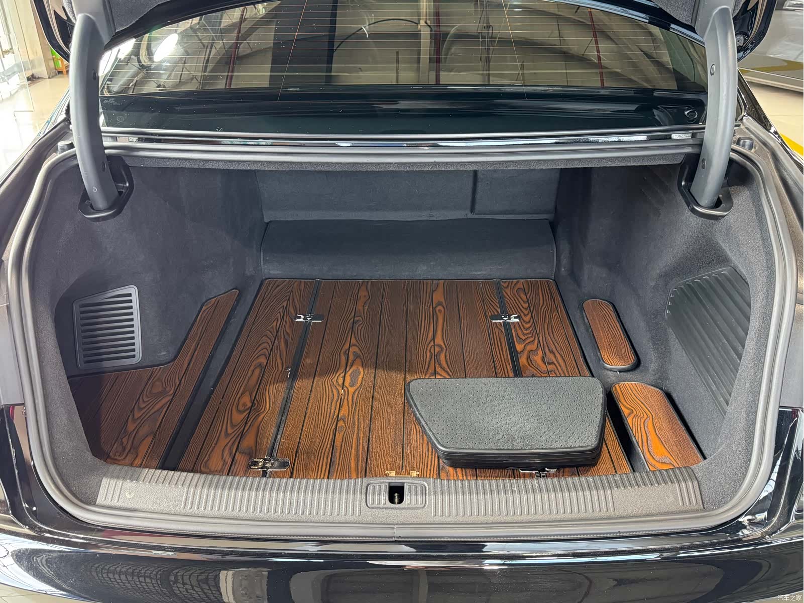 Audi A8L, 2021 12