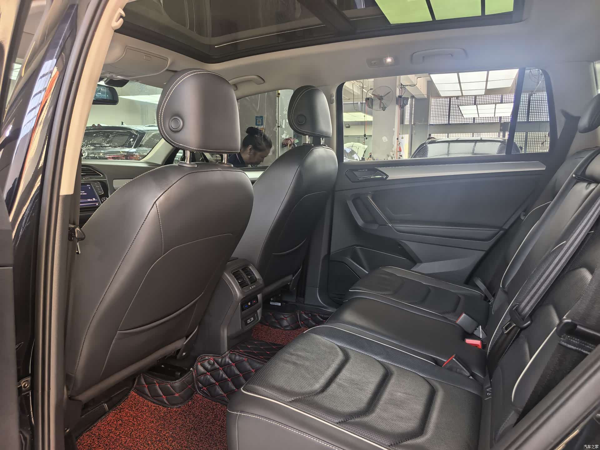 Volkswagen Tiguan L, 2017 10