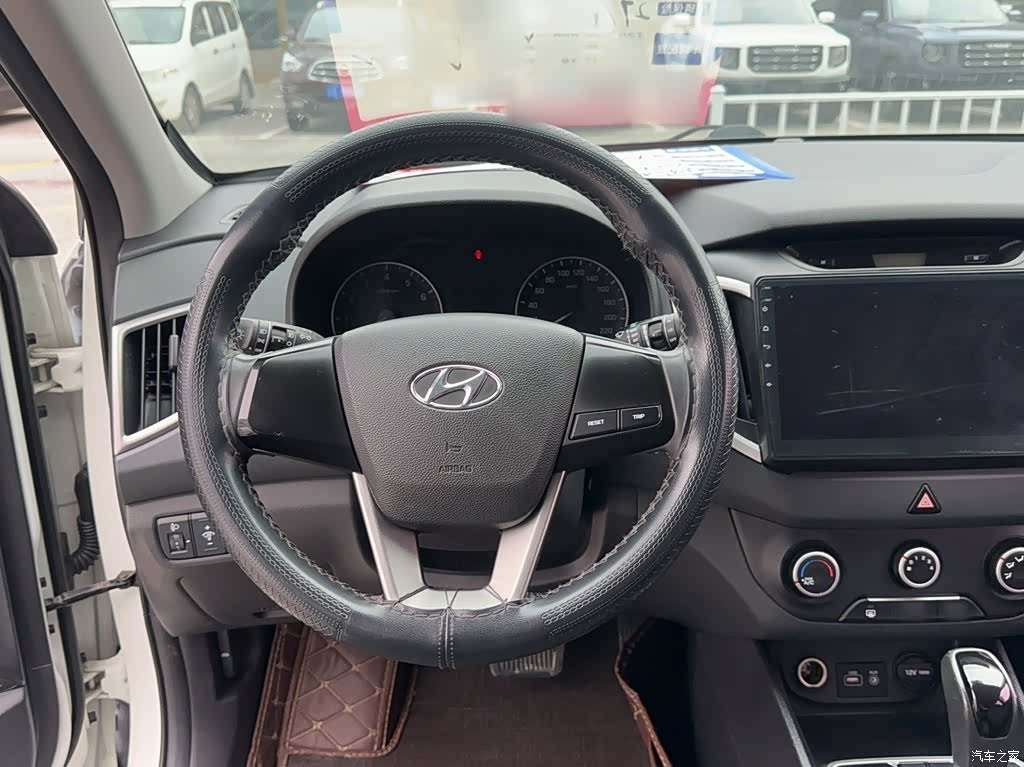Hyundai ix25, 2017 3