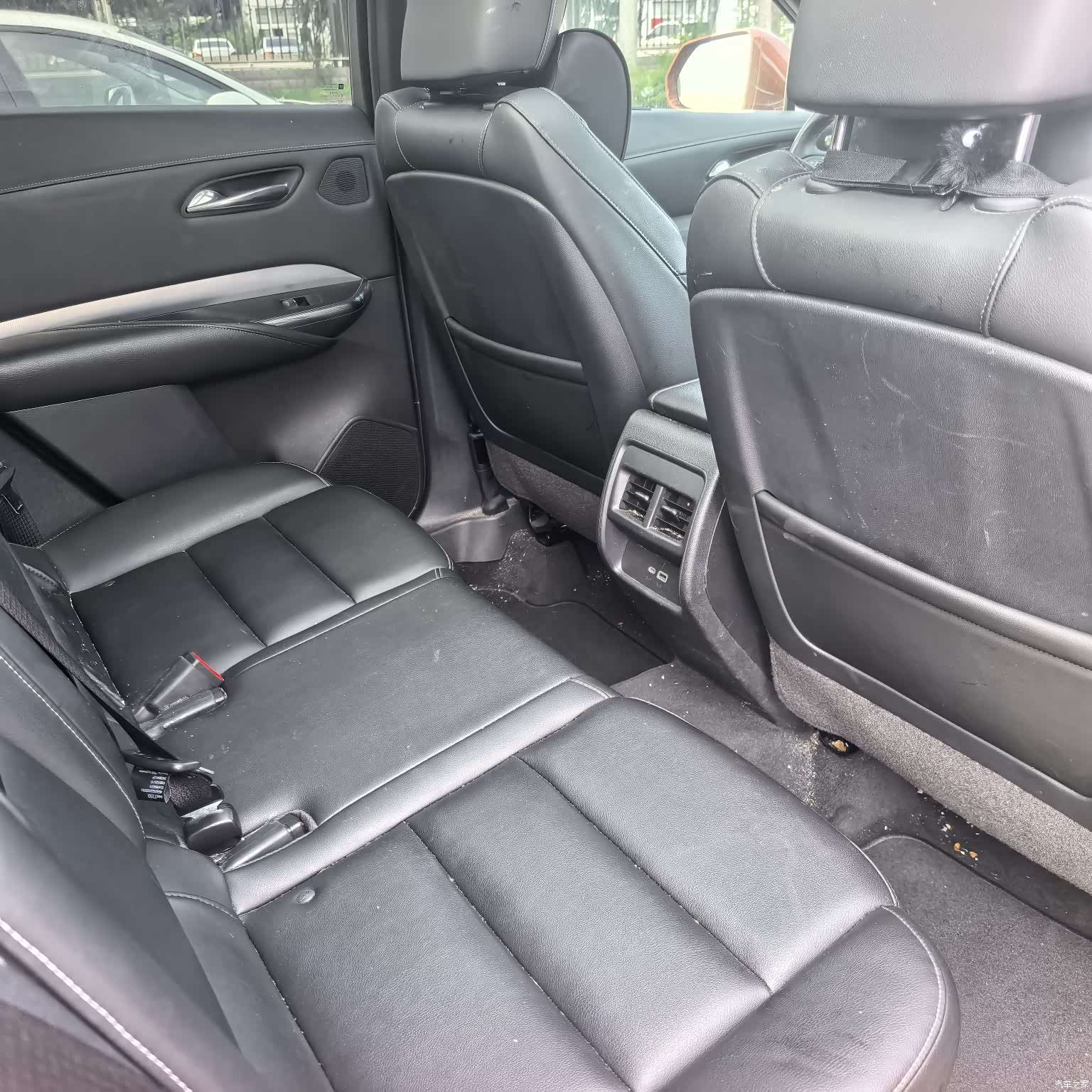 Cadillac XT4, 2019 10