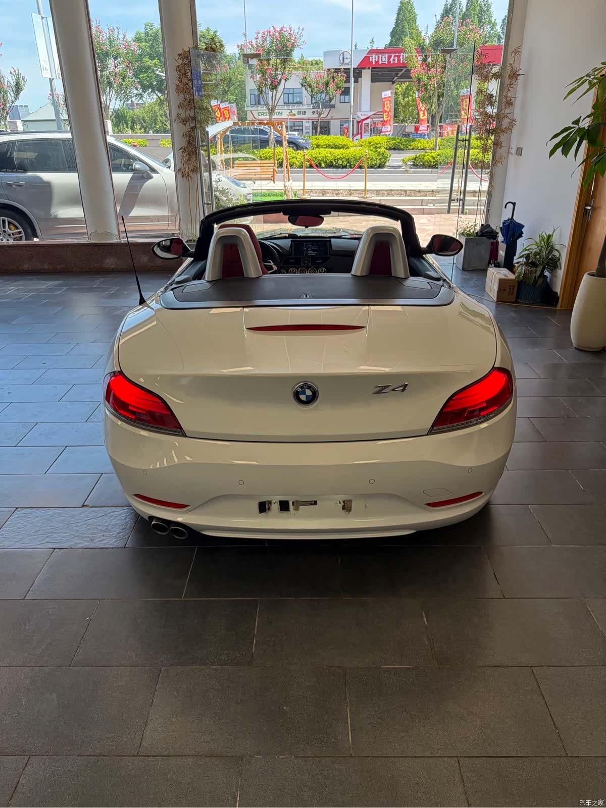 BMW Z4, 2014 9