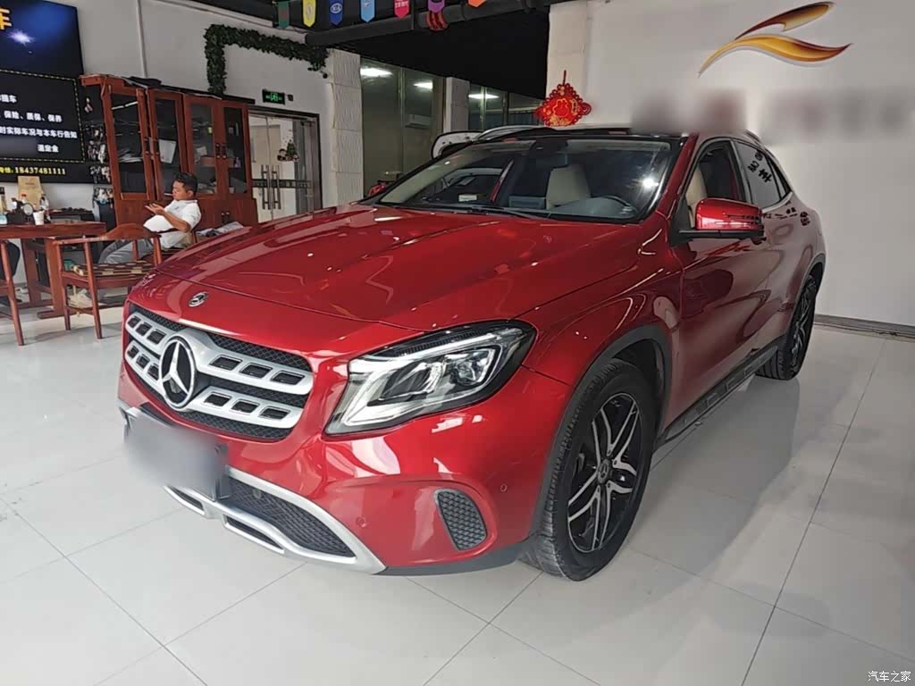 Mercedes-Benz GLA