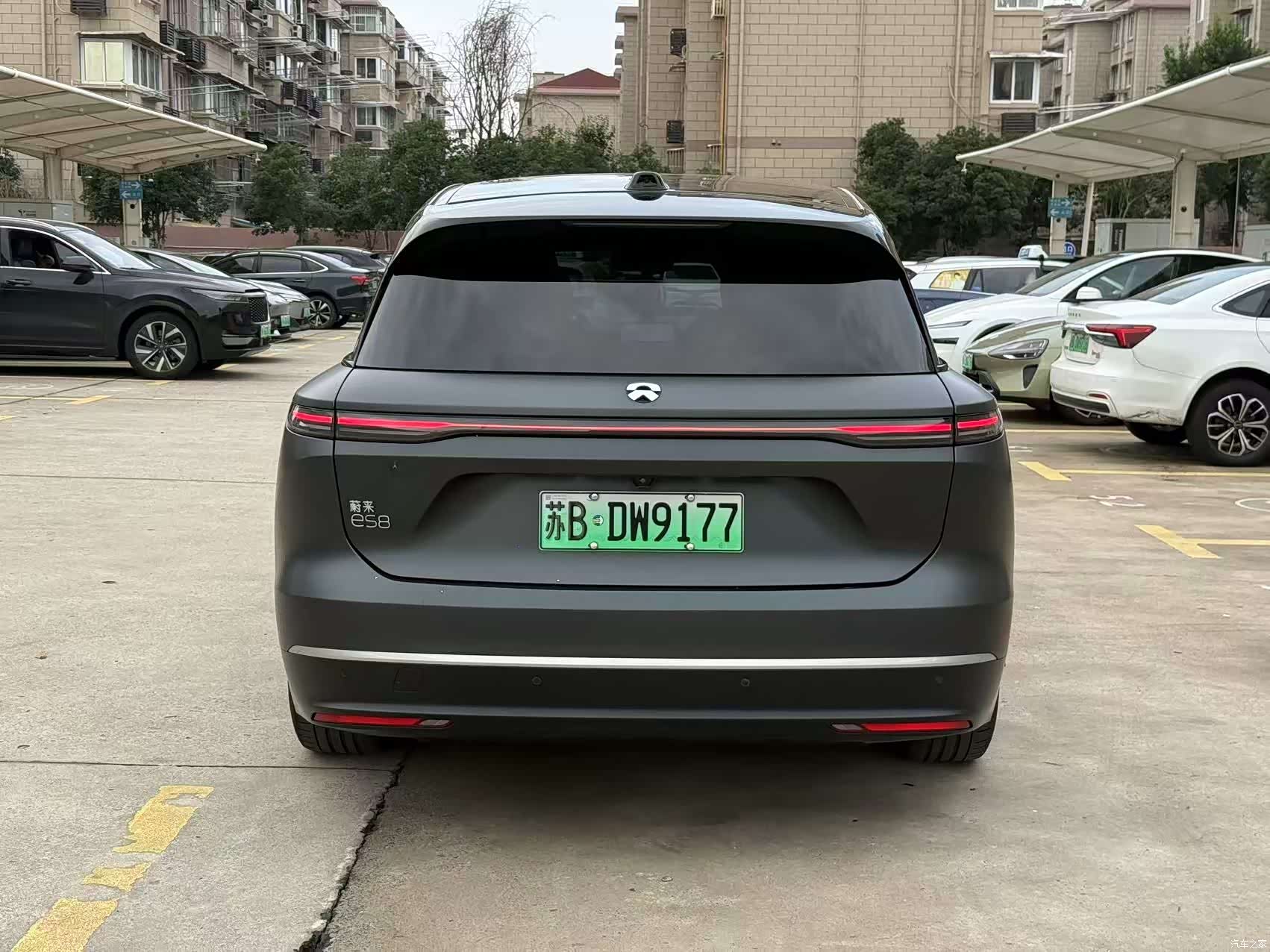 NIO ES8, 2023 13