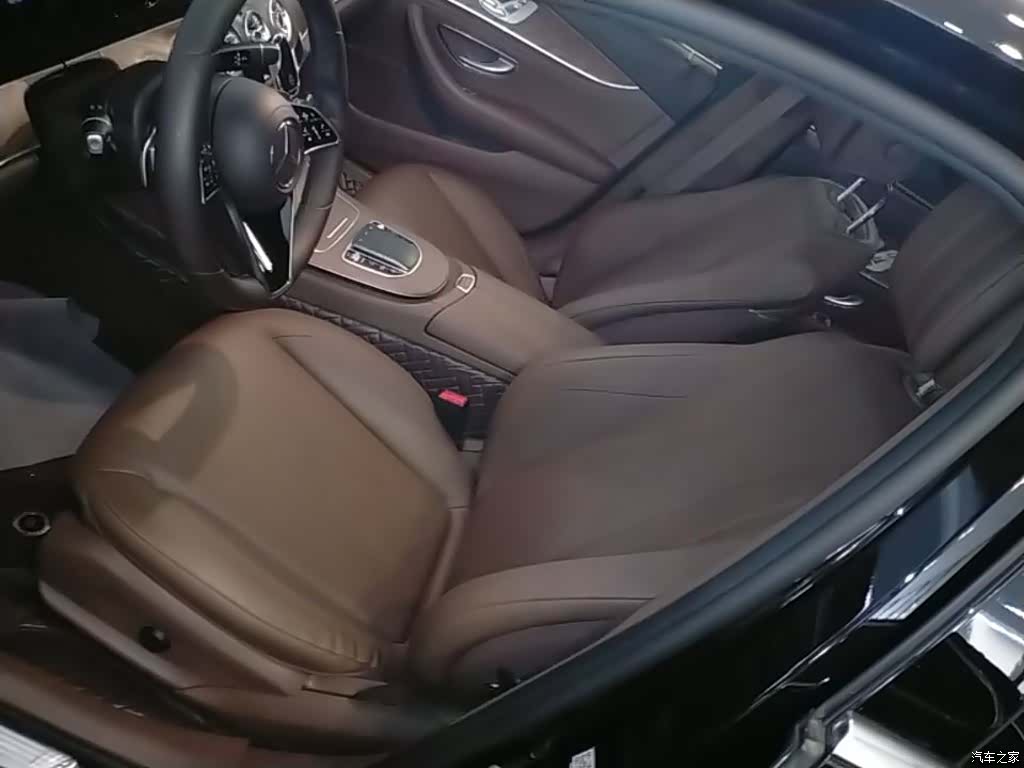 Mercedes-Benz E-Class, 2021 15