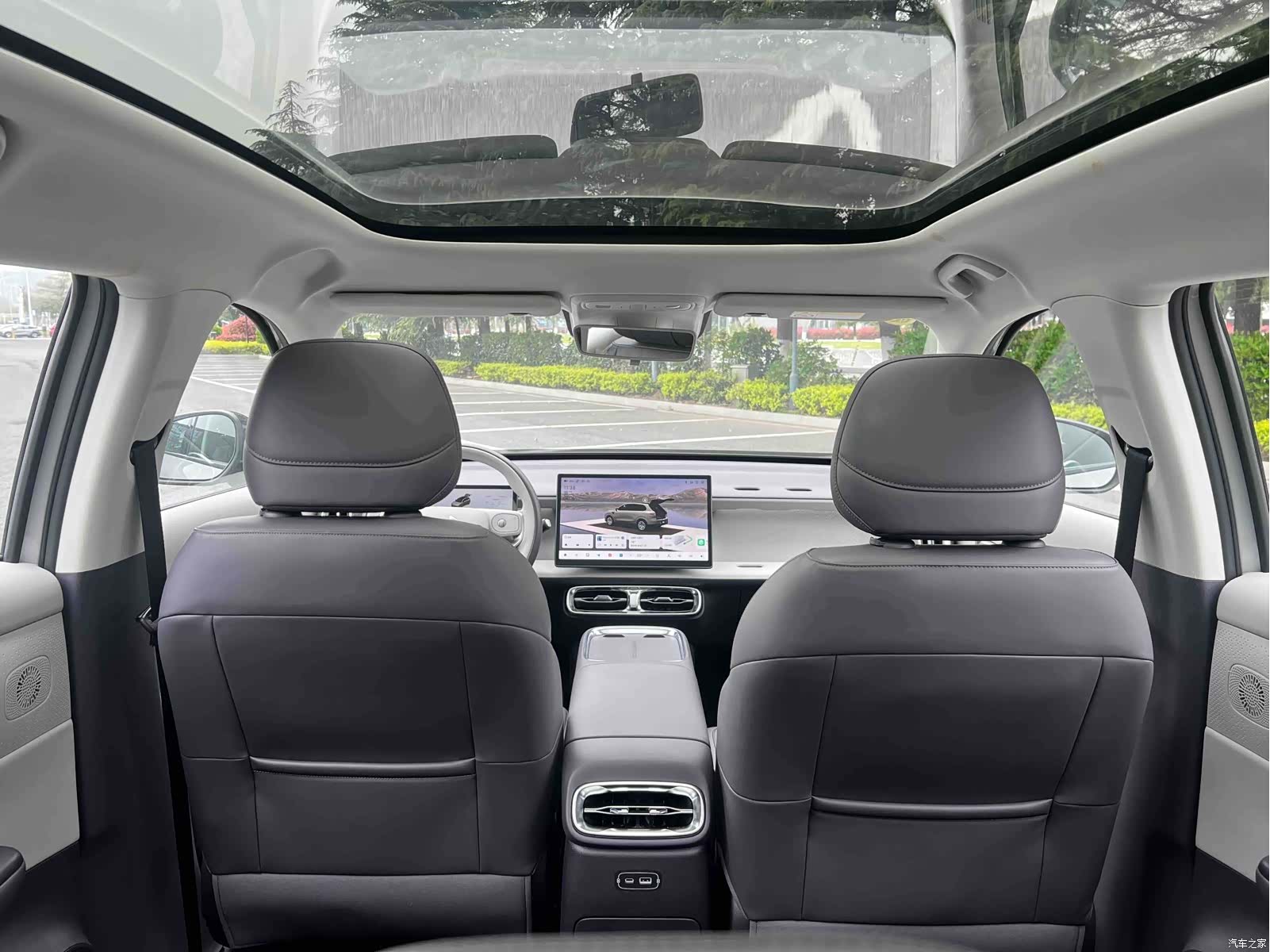 Leapmotor B10, 2025 10