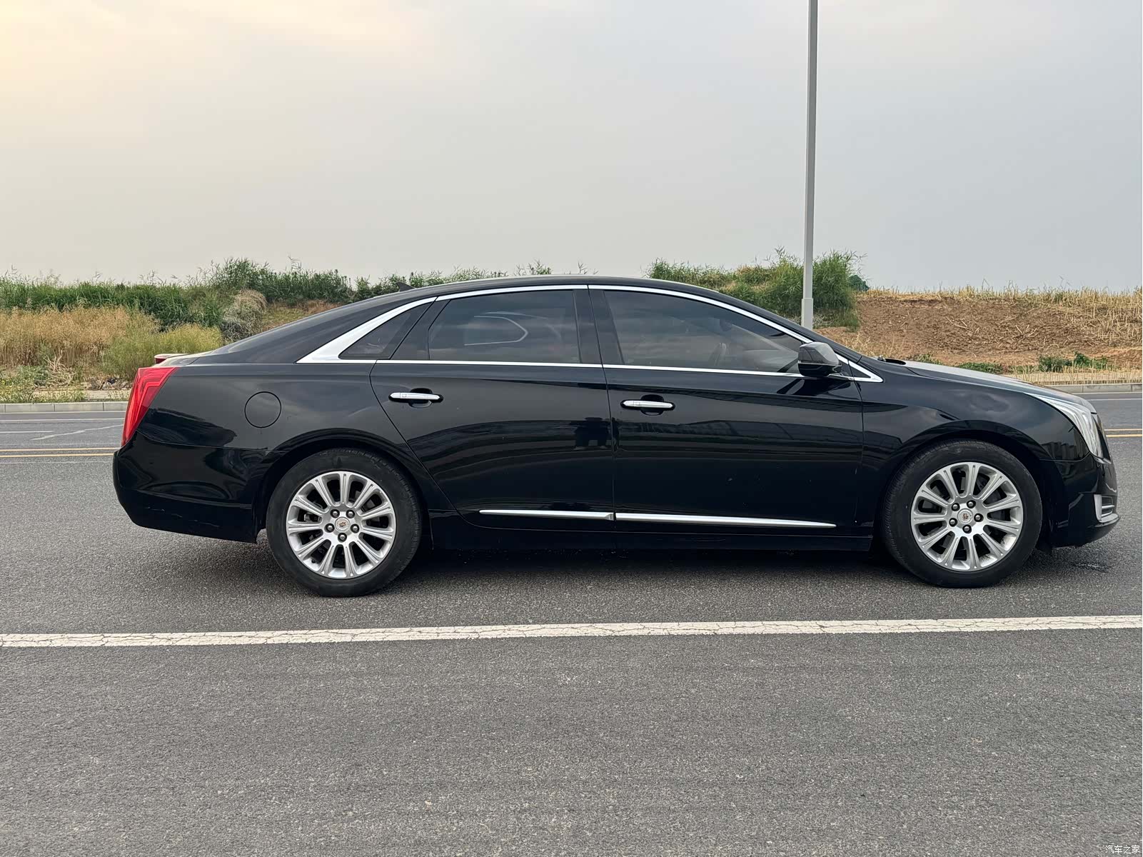 Cadillac XTS, 2015 4