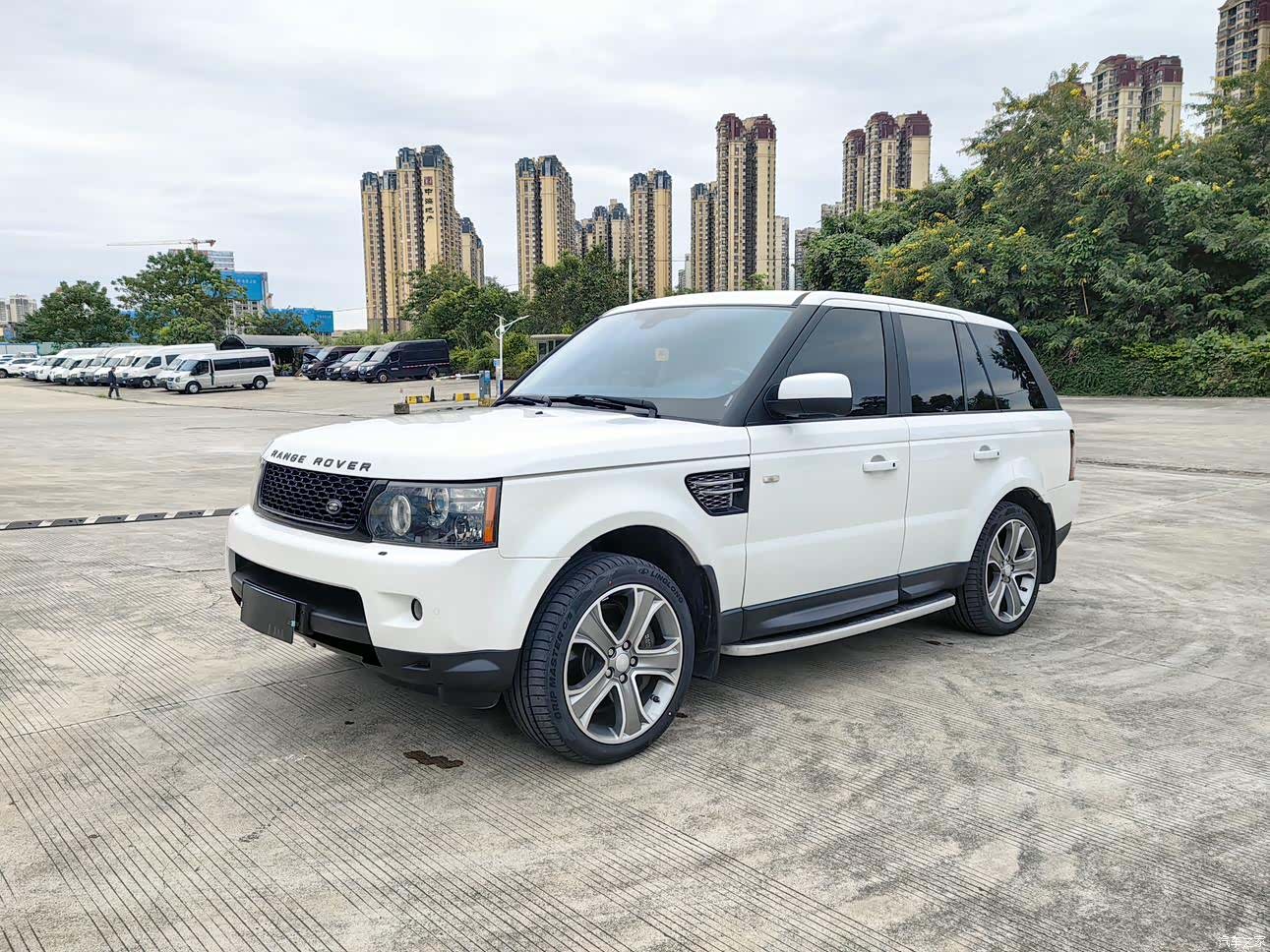 Land Rover Range Rover, 2012 25