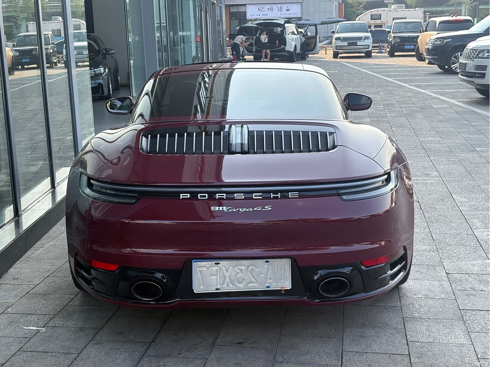 Porsche 911, 2023 10
