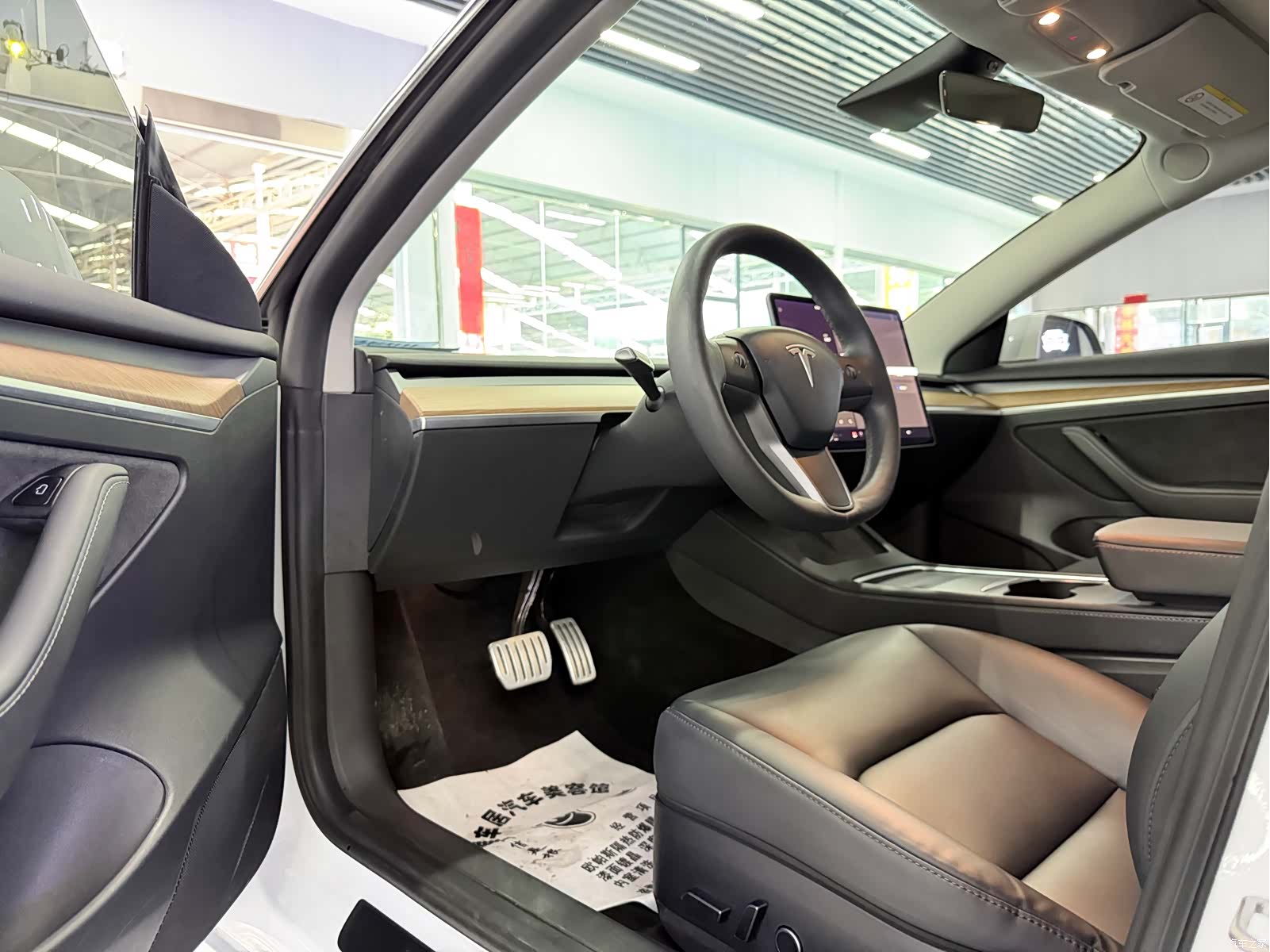 Tesla Model 3, 2021 4
