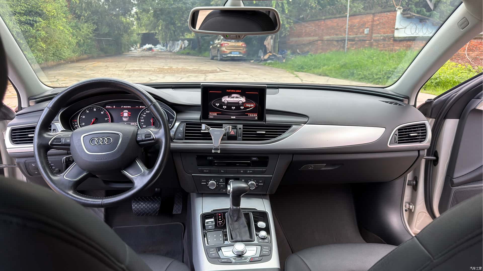 Audi A6L, 2015 10