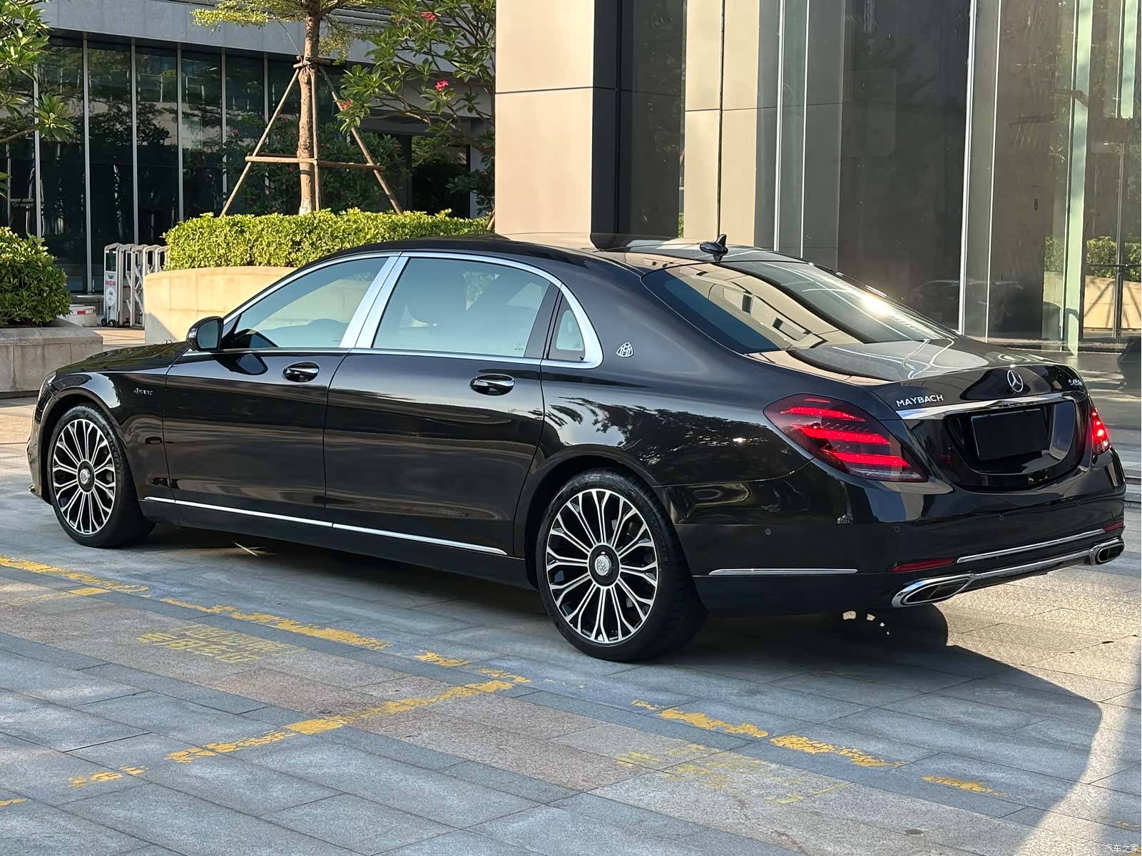 Maybach S-Class, 2020 14