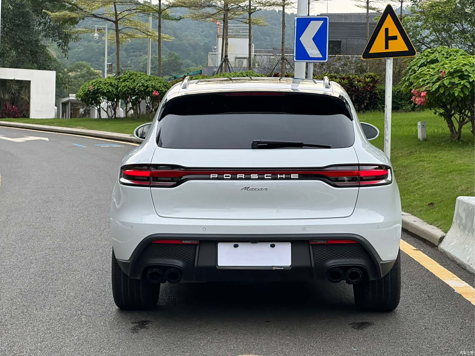 Porsche Macan, 2022 все фото